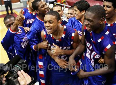 Thumbnail 3 in Dulles vs. Madison (UIL 5A Region 3 Final) photogallery.
