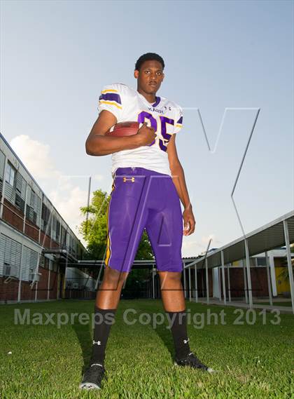 Thumbnail 3 in Karr (Preseason Top 25 Photo Shoot)  photogallery.