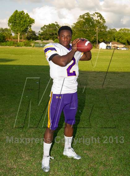 Thumbnail 3 in Karr (Preseason Top 25 Photo Shoot)  photogallery.