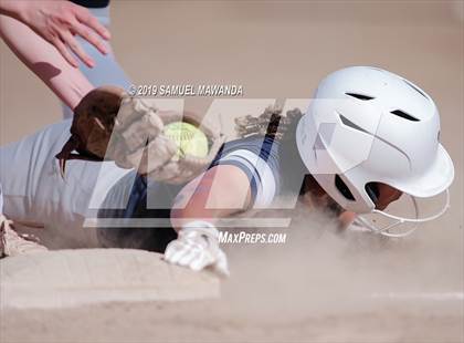 Thumbnail 3 in Barstow vs Venice photogallery.