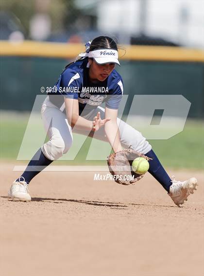Thumbnail 3 in Barstow vs Venice photogallery.