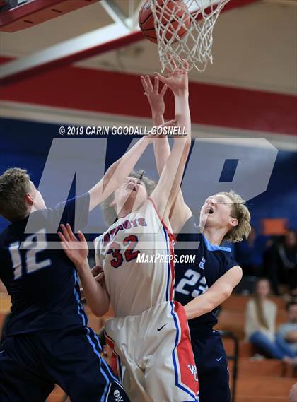 Thumbnail 2 in West Carteret vs Swansboro photogallery.