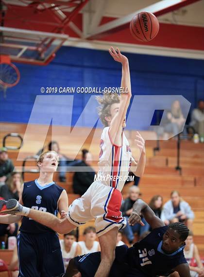 Thumbnail 3 in West Carteret vs Swansboro photogallery.