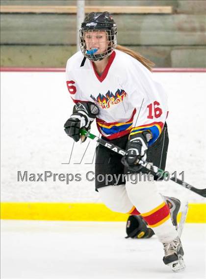Thumbnail 1 in St. Croix Valley (River Falls) vs Eveleth-Gilbert (Schwan Cup) photogallery.