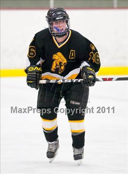 Thumbnail 2 in St. Croix Valley (River Falls) vs Eveleth-Gilbert (Schwan Cup) photogallery.