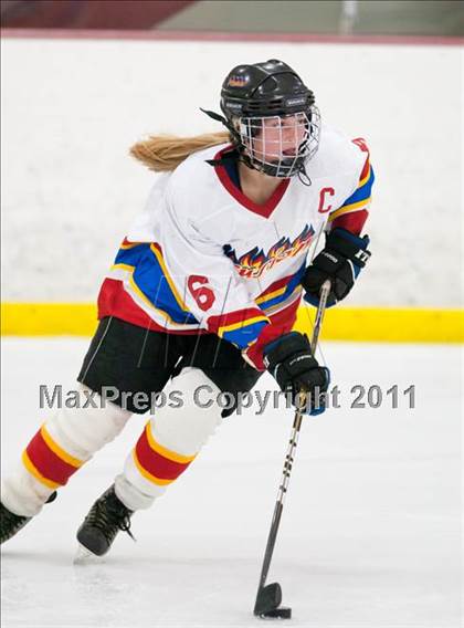Thumbnail 3 in St. Croix Valley (River Falls) vs Eveleth-Gilbert (Schwan Cup) photogallery.