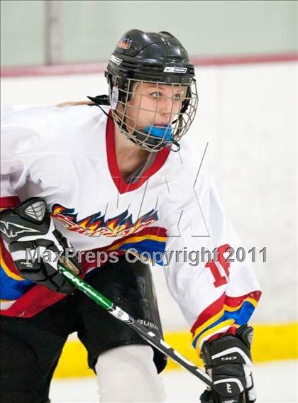 Thumbnail 3 in St. Croix Valley (River Falls) vs Eveleth-Gilbert (Schwan Cup) photogallery.