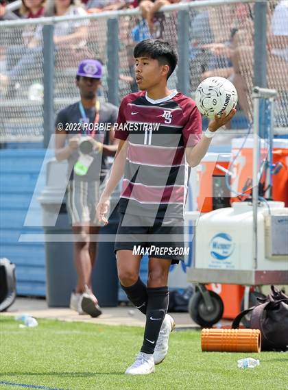 Thumbnail 3 in Wakeland vs. Dripping Springs (UIL 5A Boys Soccer State Final) photogallery.