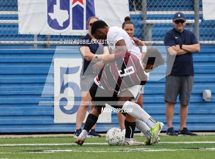 Thumbnail 2 in Wakeland vs. Dripping Springs (UIL 5A Boys Soccer State Final) photogallery.