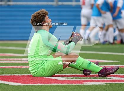 Thumbnail 3 in Wakeland vs. Dripping Springs (UIL 5A Boys Soccer State Final) photogallery.