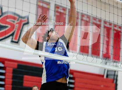 Thumbnail 2 in Fort Lupton vs. Fossil Ridge photogallery.
