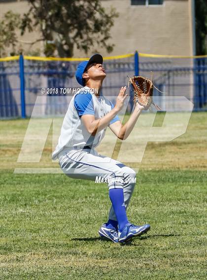 Thumbnail 1 in Southlands Christian vs Avalon photogallery.