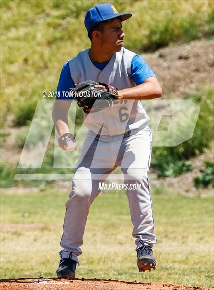 Thumbnail 3 in Southlands Christian vs Avalon photogallery.