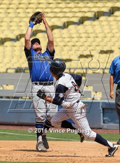 Thumbnail 3 in Chatsworth vs. El Camino Real (CIF L.A. City Section D1 Final) photogallery.
