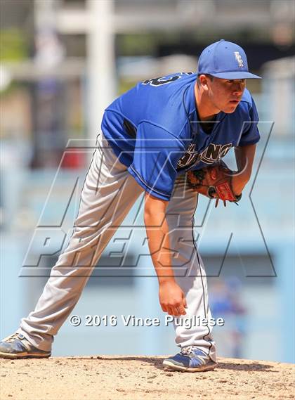 Thumbnail 3 in Chatsworth vs. El Camino Real (CIF L.A. City Section D1 Final) photogallery.
