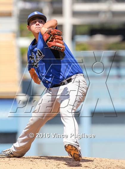Thumbnail 2 in Chatsworth vs. El Camino Real (CIF L.A. City Section D1 Final) photogallery.