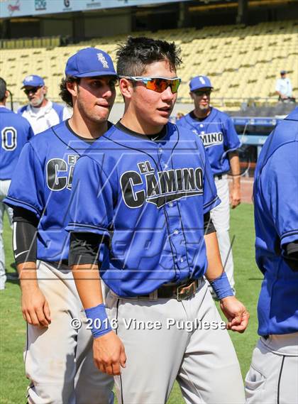 Thumbnail 1 in Chatsworth vs. El Camino Real (CIF L.A. City Section D1 Final) photogallery.