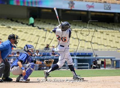 Thumbnail 3 in Chatsworth vs. El Camino Real (CIF L.A. City Section D1 Final) photogallery.