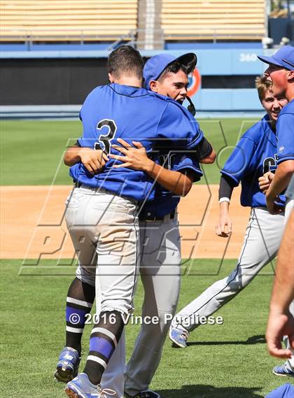 Thumbnail 2 in Chatsworth vs. El Camino Real (CIF L.A. City Section D1 Final) photogallery.