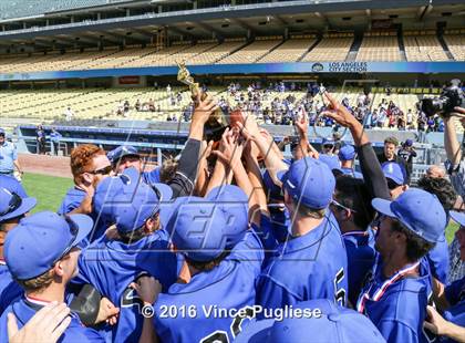 Thumbnail 2 in Chatsworth vs. El Camino Real (CIF L.A. City Section D1 Final) photogallery.