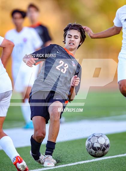 Thumbnail 1 in Grand Oaks vs Oak Ridge (Battle of the Oaks) photogallery.