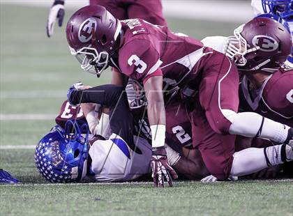 Thumbnail 2 in Ennis vs Frisco (UIL 4A Regional Playoff) photogallery.
