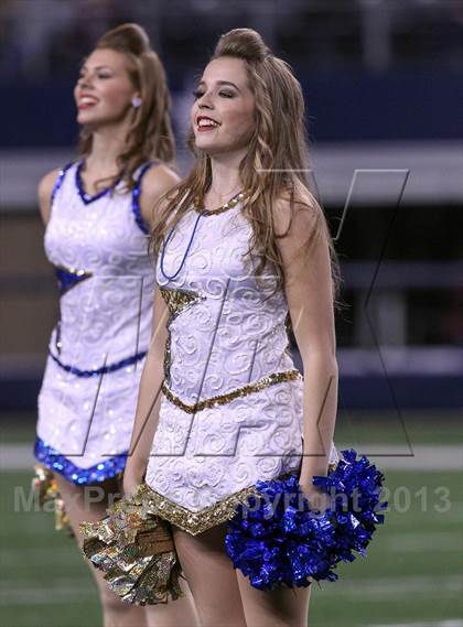 Thumbnail 3 in Ennis vs Frisco (UIL 4A Regional Playoff) photogallery.