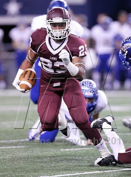Thumbnail 3 in Ennis vs Frisco (UIL 4A Regional Playoff) photogallery.