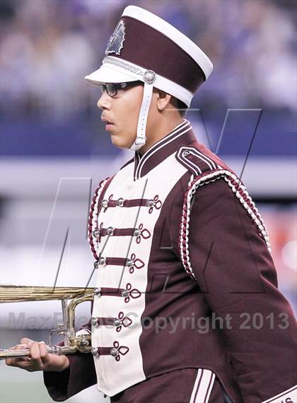 Thumbnail 1 in Ennis vs Frisco (UIL 4A Regional Playoff) photogallery.