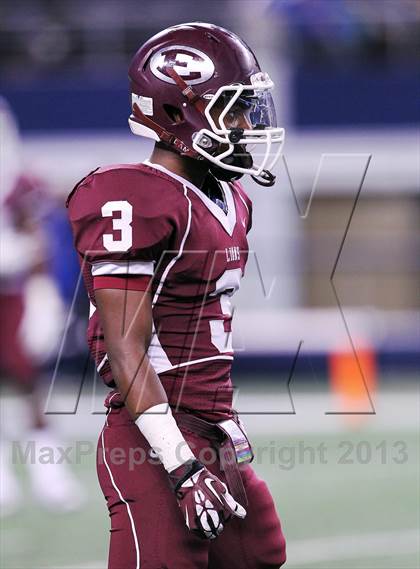 Thumbnail 2 in Ennis vs Frisco (UIL 4A Regional Playoff) photogallery.
