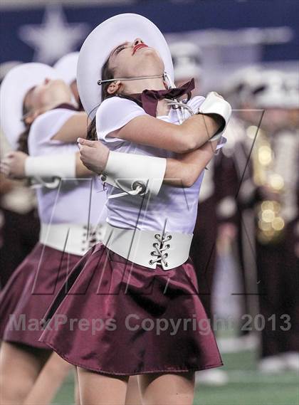 Thumbnail 3 in Ennis vs Frisco (UIL 4A Regional Playoff) photogallery.