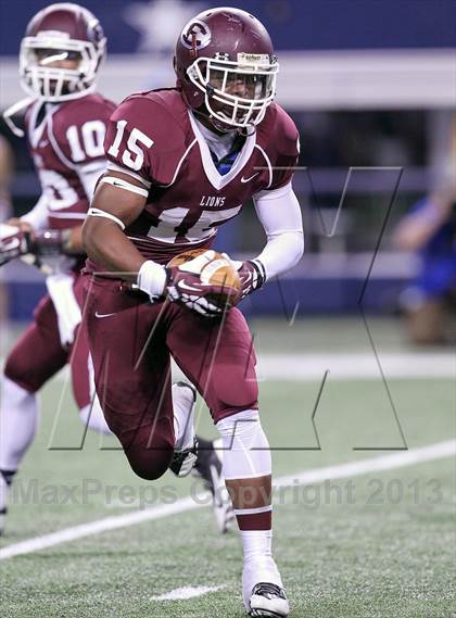 Thumbnail 1 in Ennis vs Frisco (UIL 4A Regional Playoff) photogallery.