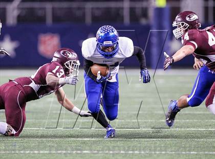 Thumbnail 2 in Ennis vs Frisco (UIL 4A Regional Playoff) photogallery.