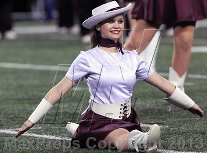 Thumbnail 1 in Ennis vs Frisco (UIL 4A Regional Playoff) photogallery.