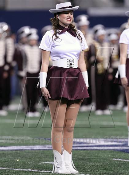 Thumbnail 2 in Ennis vs Frisco (UIL 4A Regional Playoff) photogallery.
