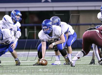 Thumbnail 3 in Ennis vs Frisco (UIL 4A Regional Playoff) photogallery.