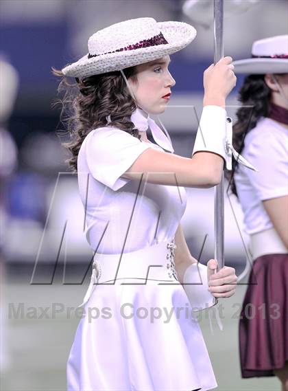 Thumbnail 2 in Ennis vs Frisco (UIL 4A Regional Playoff) photogallery.