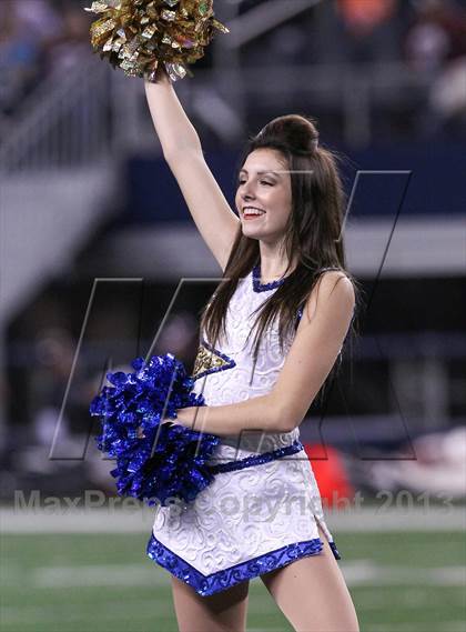 Thumbnail 2 in Ennis vs Frisco (UIL 4A Regional Playoff) photogallery.