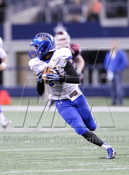 Thumbnail 3 in Ennis vs Frisco (UIL 4A Regional Playoff) photogallery.