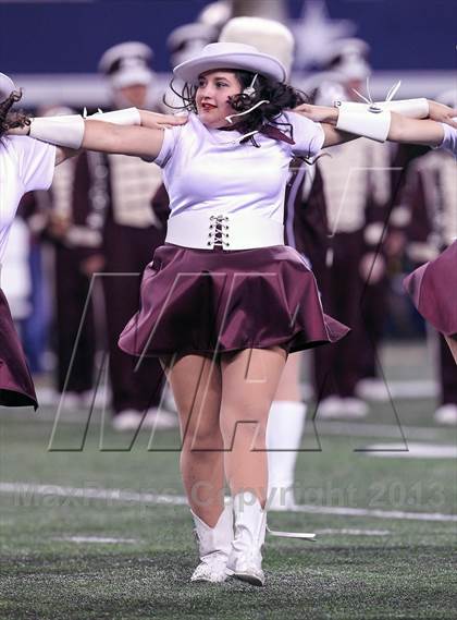 Thumbnail 2 in Ennis vs Frisco (UIL 4A Regional Playoff) photogallery.