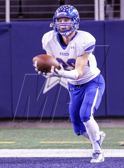 Thumbnail 3 in Ennis vs Frisco (UIL 4A Regional Playoff) photogallery.