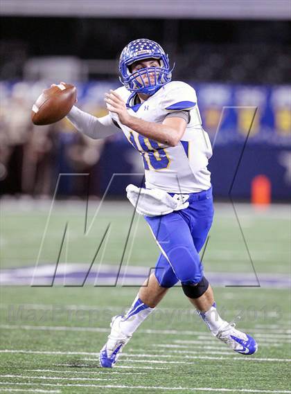 Thumbnail 3 in Ennis vs Frisco (UIL 4A Regional Playoff) photogallery.