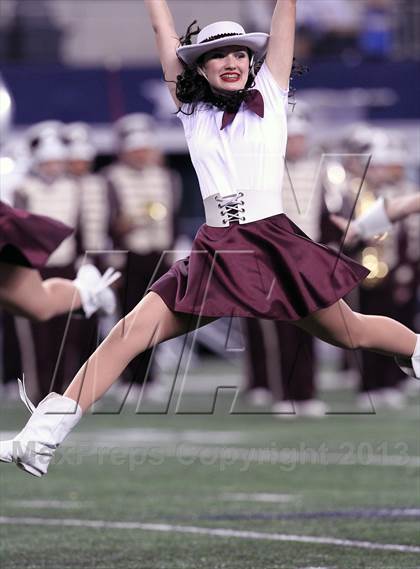 Thumbnail 3 in Ennis vs Frisco (UIL 4A Regional Playoff) photogallery.