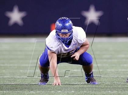 Thumbnail 3 in Ennis vs Frisco (UIL 4A Regional Playoff) photogallery.