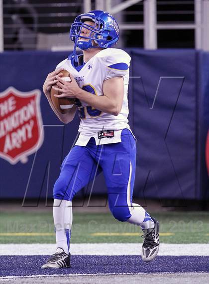 Thumbnail 3 in Ennis vs Frisco (UIL 4A Regional Playoff) photogallery.
