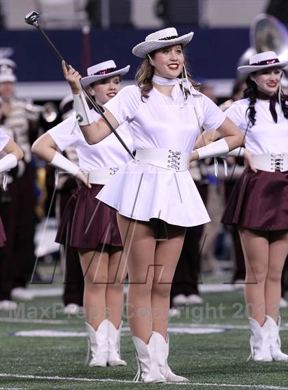 Thumbnail 2 in Ennis vs Frisco (UIL 4A Regional Playoff) photogallery.