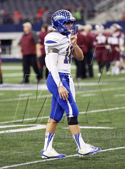 Thumbnail 1 in Ennis vs Frisco (UIL 4A Regional Playoff) photogallery.