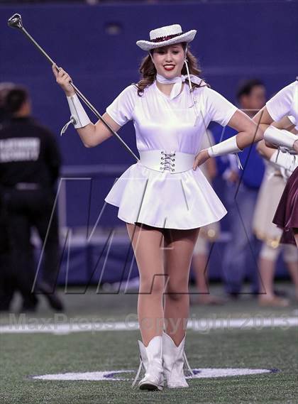 Thumbnail 3 in Ennis vs Frisco (UIL 4A Regional Playoff) photogallery.