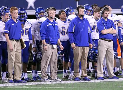 Thumbnail 1 in Ennis vs Frisco (UIL 4A Regional Playoff) photogallery.