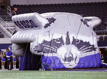 Thumbnail 3 in Ennis vs Frisco (UIL 4A Regional Playoff) photogallery.